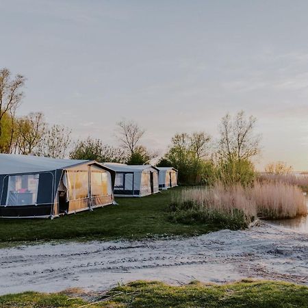 Holiday Caravan Holle Poarte Makkum Zewnętrze zdjęcie