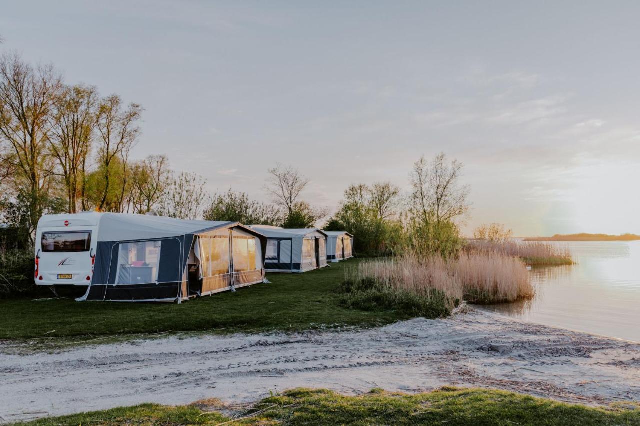 Holiday Caravan Holle Poarte Makkum Zewnętrze zdjęcie