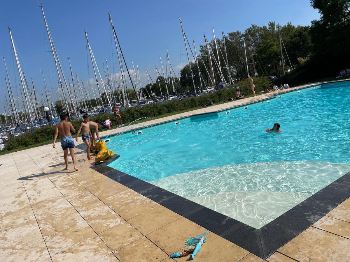 Holiday Caravan Holle Poarte Makkum Zewnętrze zdjęcie